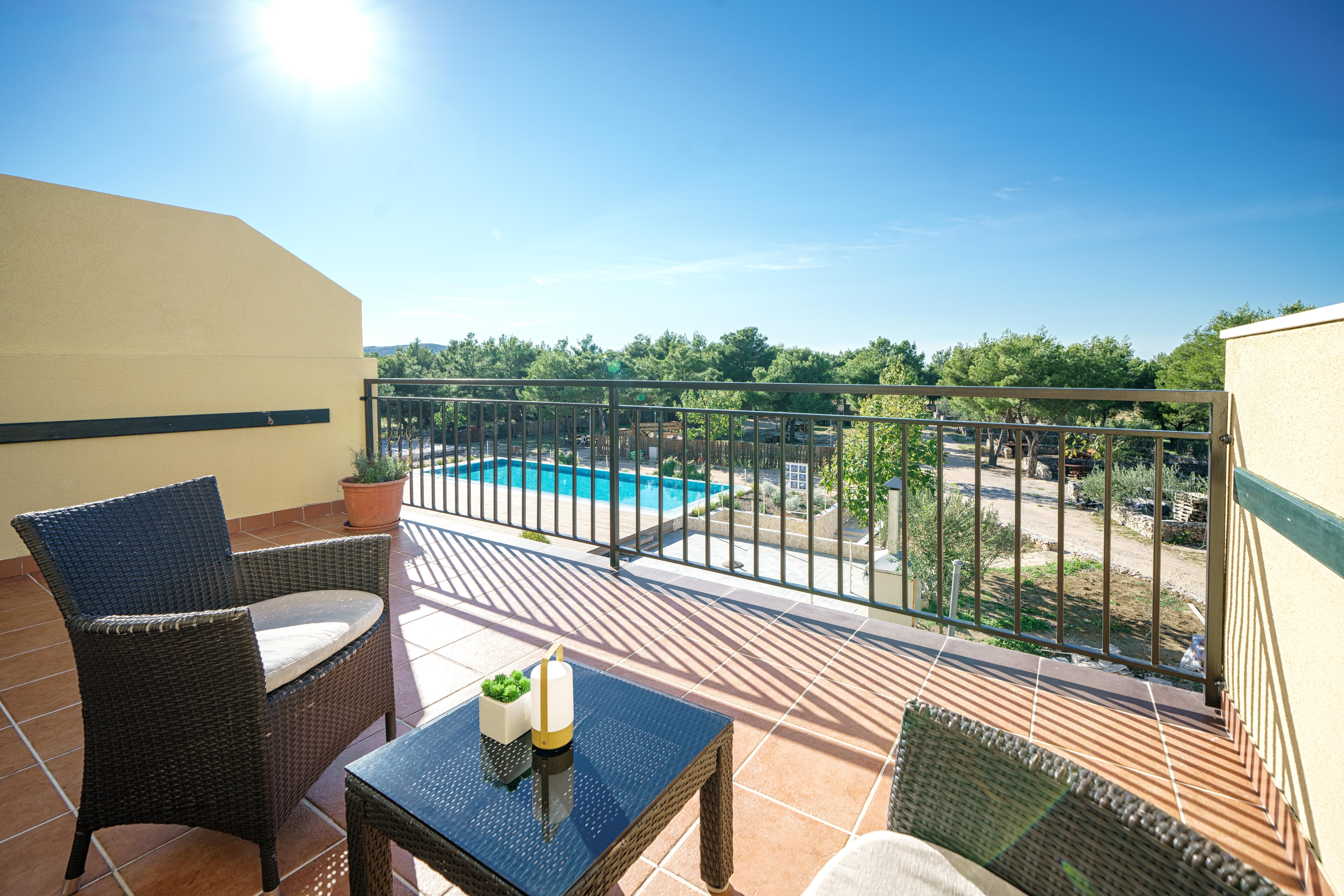 לוזובאק Hotel Vrata Krke מראה חיצוני תמונה