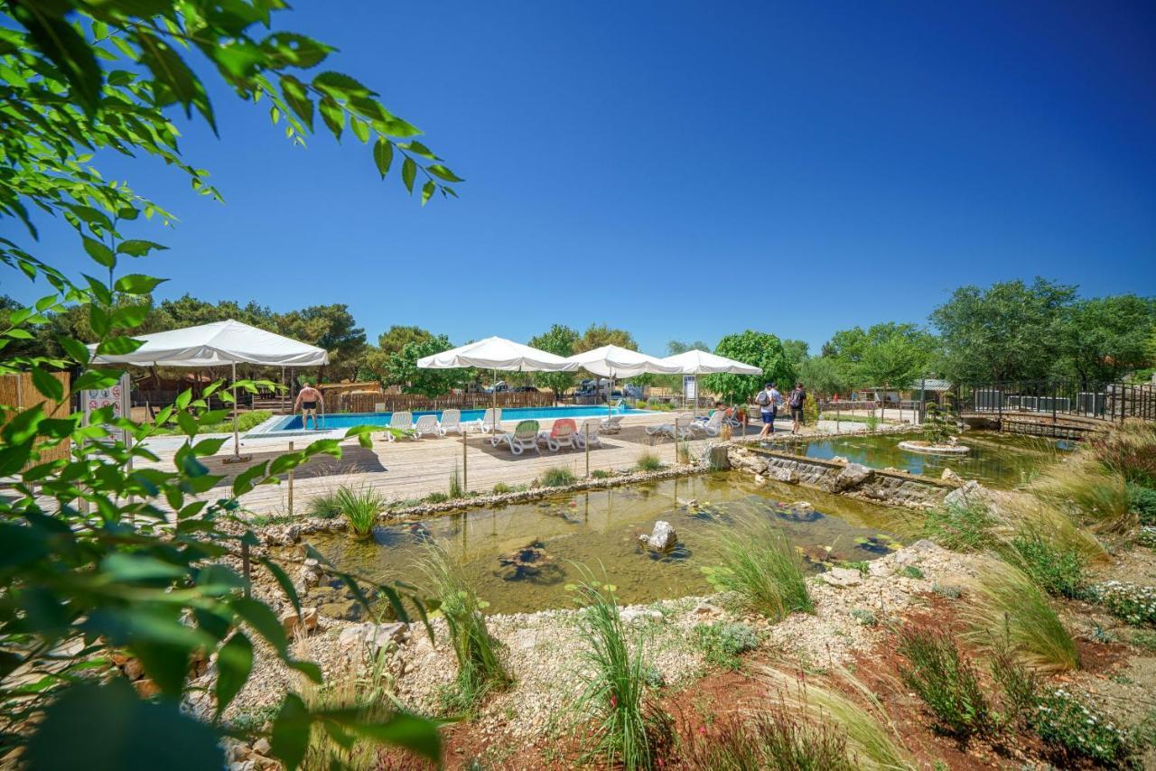לוזובאק Hotel Vrata Krke מראה חיצוני תמונה