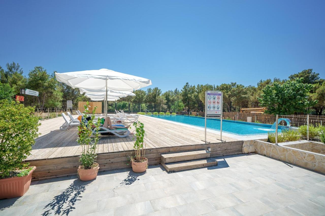 לוזובאק Hotel Vrata Krke מראה חיצוני תמונה