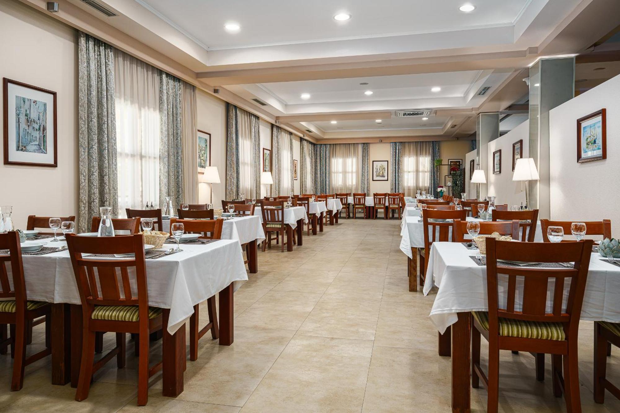 לוזובאק Hotel Vrata Krke מראה חיצוני תמונה